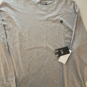 MEN'S MOUNTAIN HARDWEAR SHIRT...SIZE XXL...NEW WITH TAGS